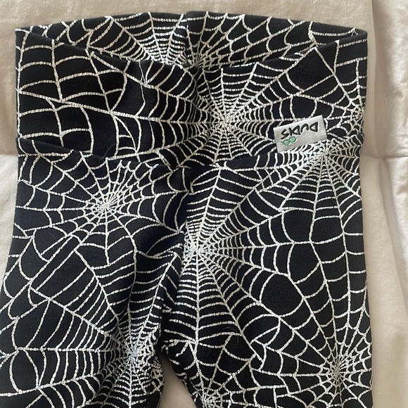 Dudi’s Design Halloween Set for Infant 0-3 Months - Picture 3 of 5